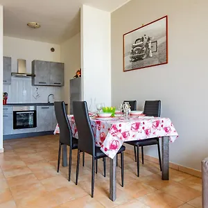 Pretty House Appartamento Viareggio